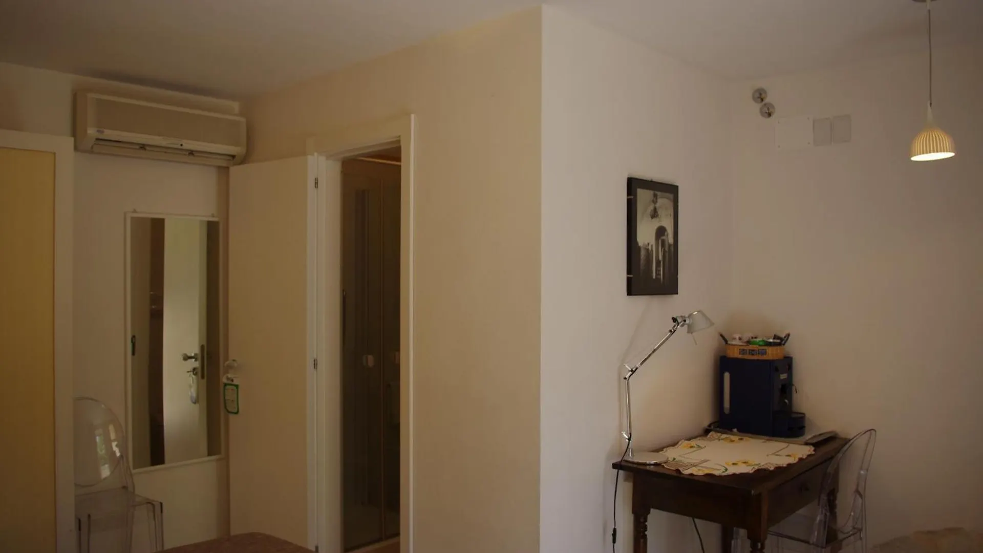 فندق مبيت وإفطار موديكا La Piccola Locanda